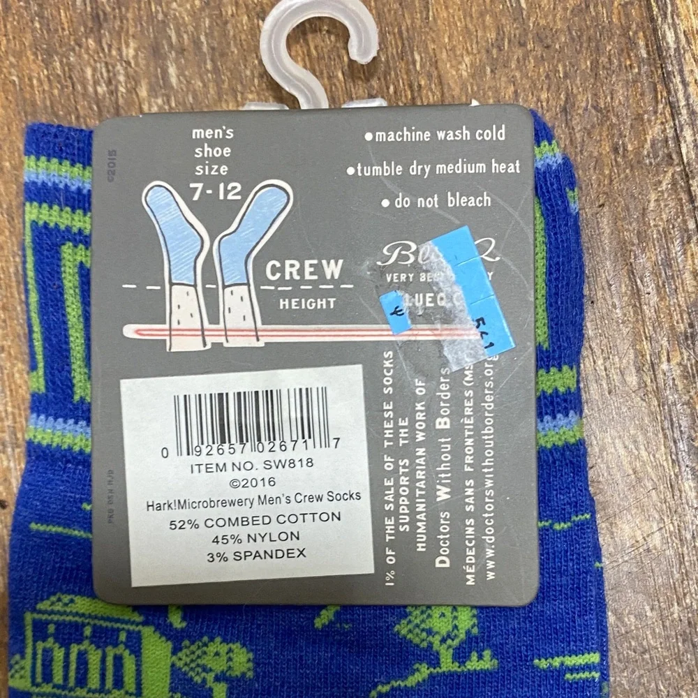 NWT Blue Q size 7-12 men’s crew Microbrewery Adventure‎ Socks - Blue and Green - Picture 5 of 9